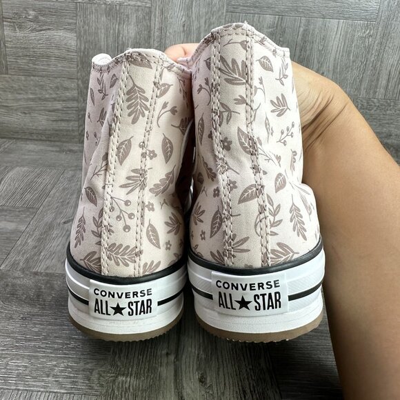 Converse CTAS Lift Youth Size 4.5/Women 6 Light Pink Hightop Shoes - Picture 6 of 8
